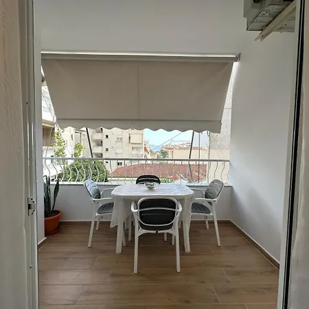 Linda Σαράντα