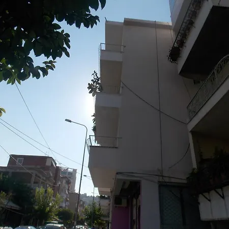 Linda * Sarande